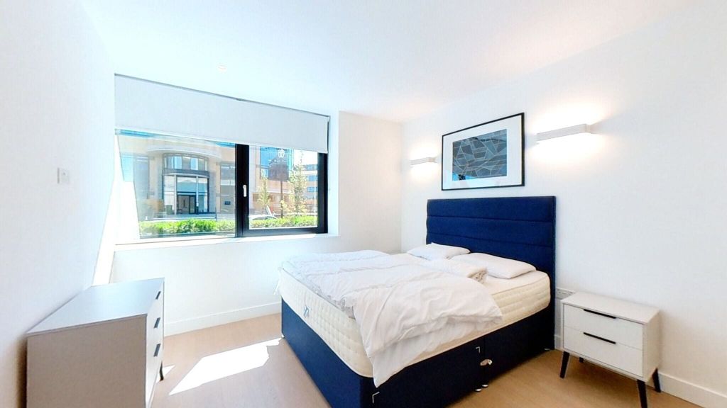 Property photo 3 of 8 Bedroom