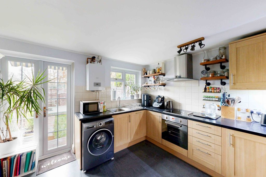 Property photo 3 of 15