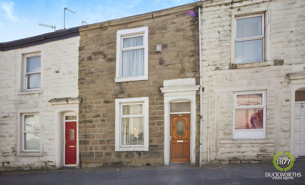 Property photo 1 of 7