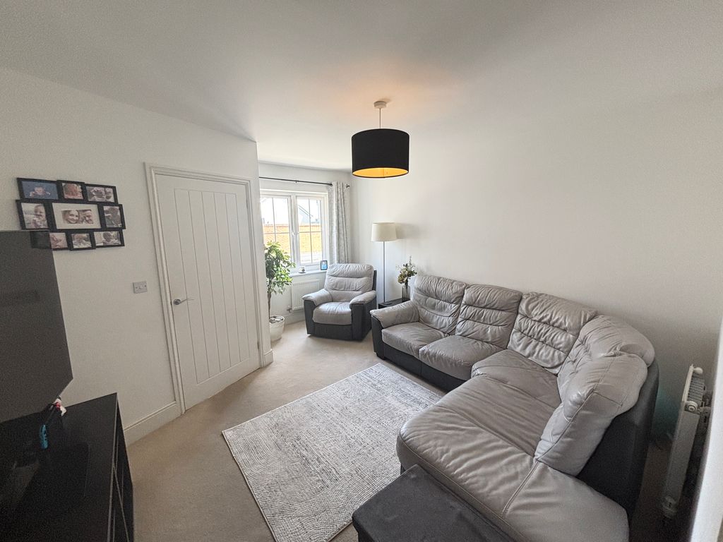 Property photo 3 of 29