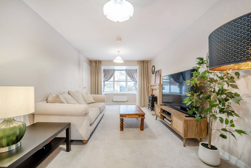 Property photo 2 of 24