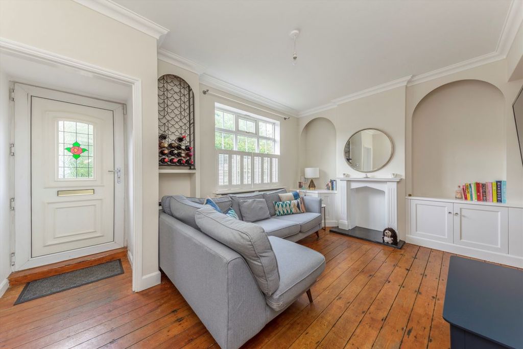 Property photo 2 of 6