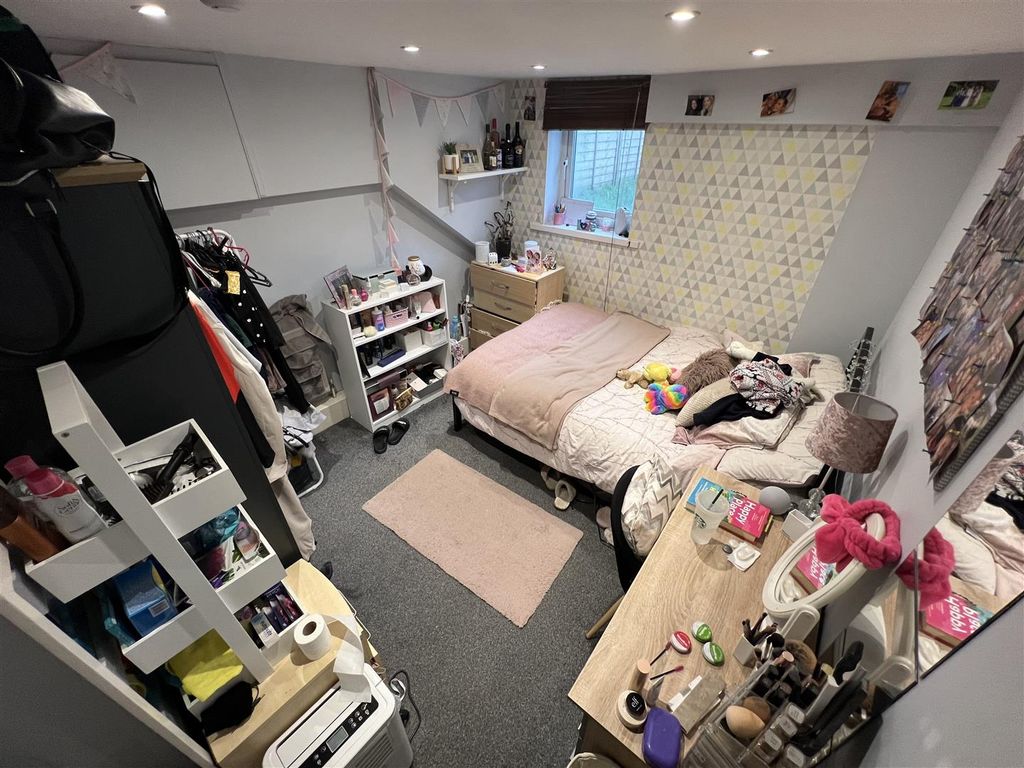 Property photo 1 of 11 Image00019.Jpeg