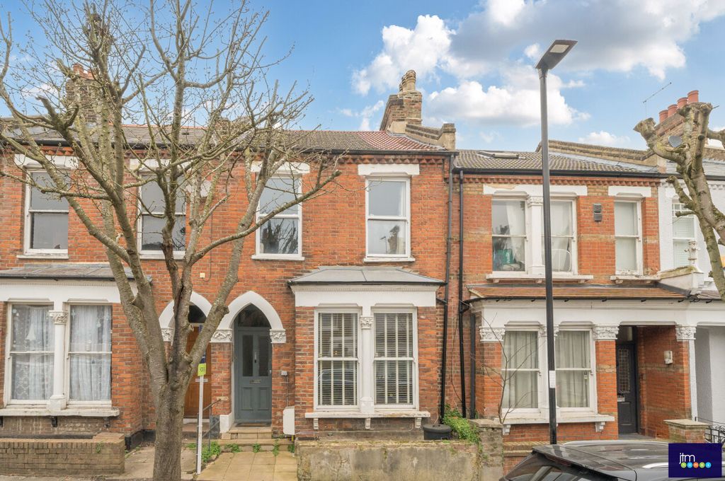 Property photo 2 of 13