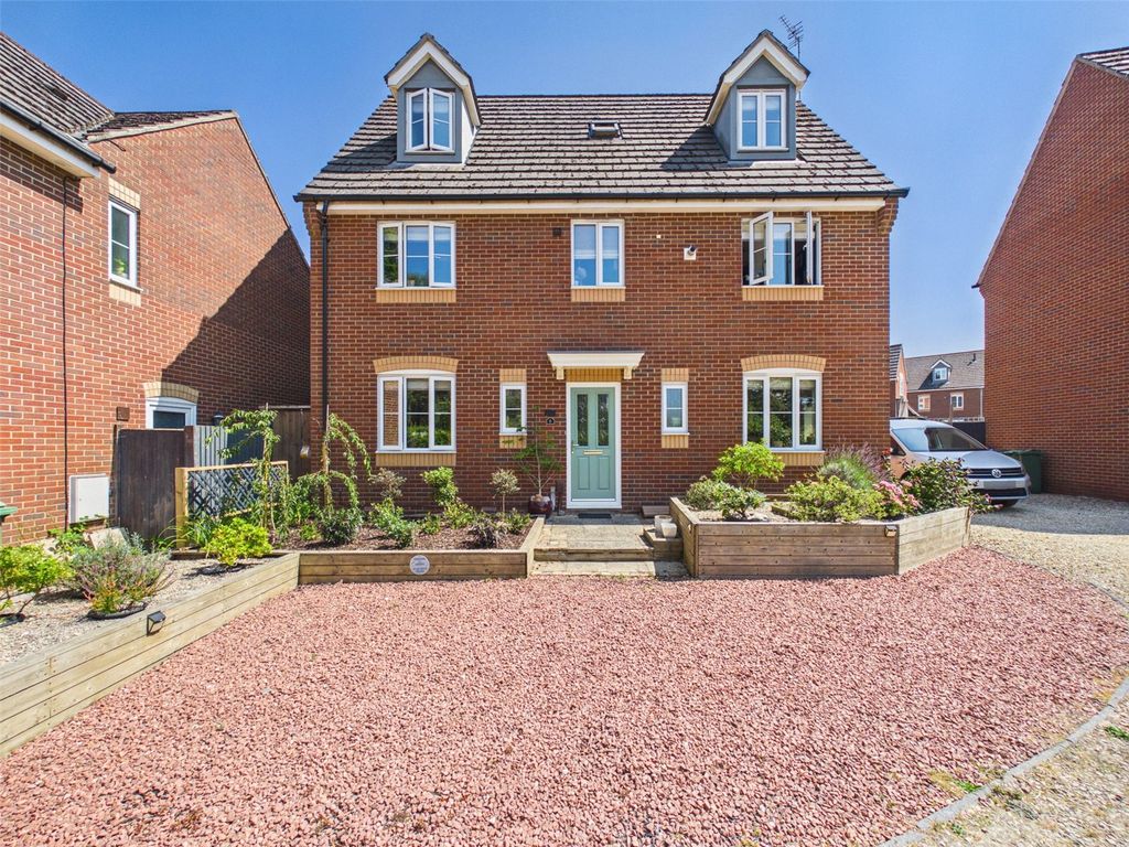 Property photo 1 of 19 Picture No. 09