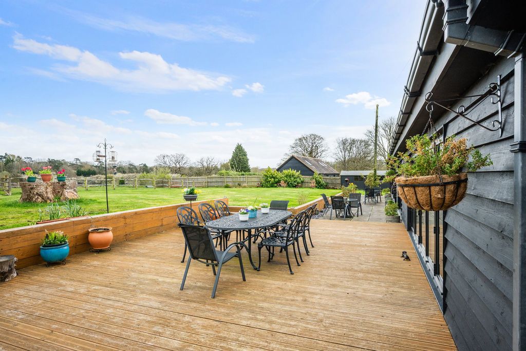 Property photo 3 of 25