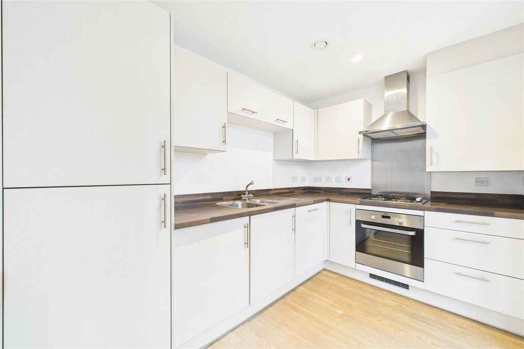 Property photo 2 of 8 Picture No. 05