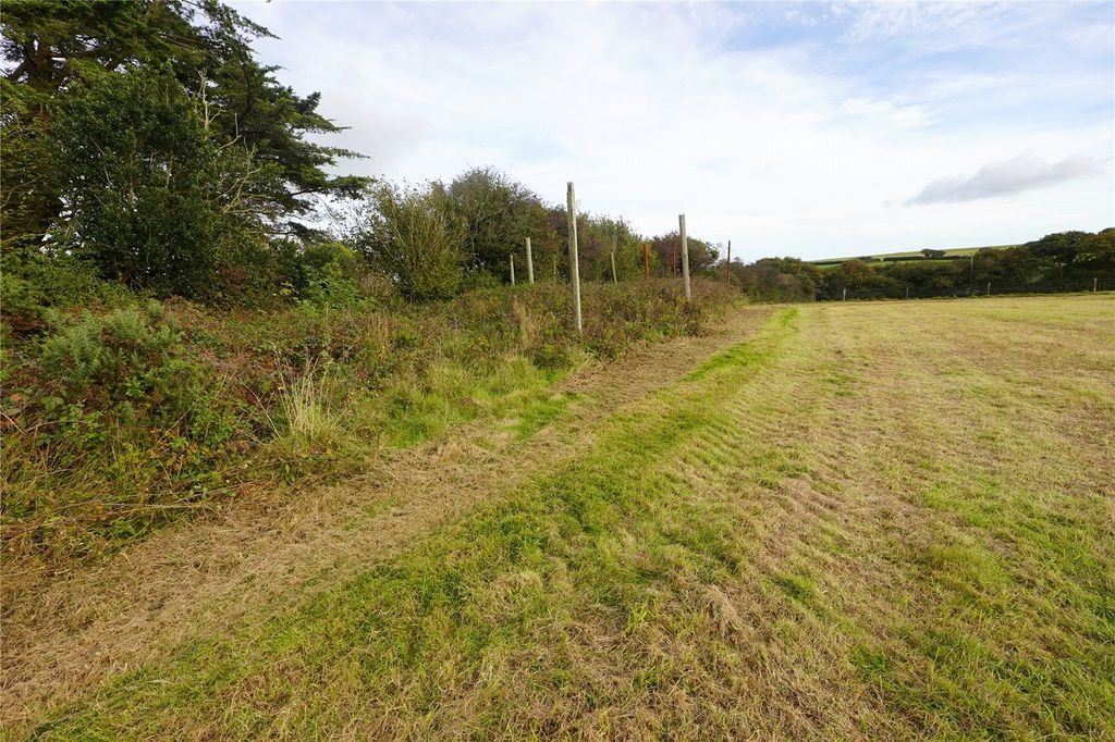 Property photo 2 of 7 Picture No. 03