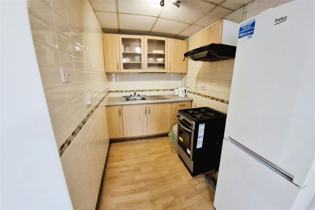 Property photo 2 of 8 Terrace