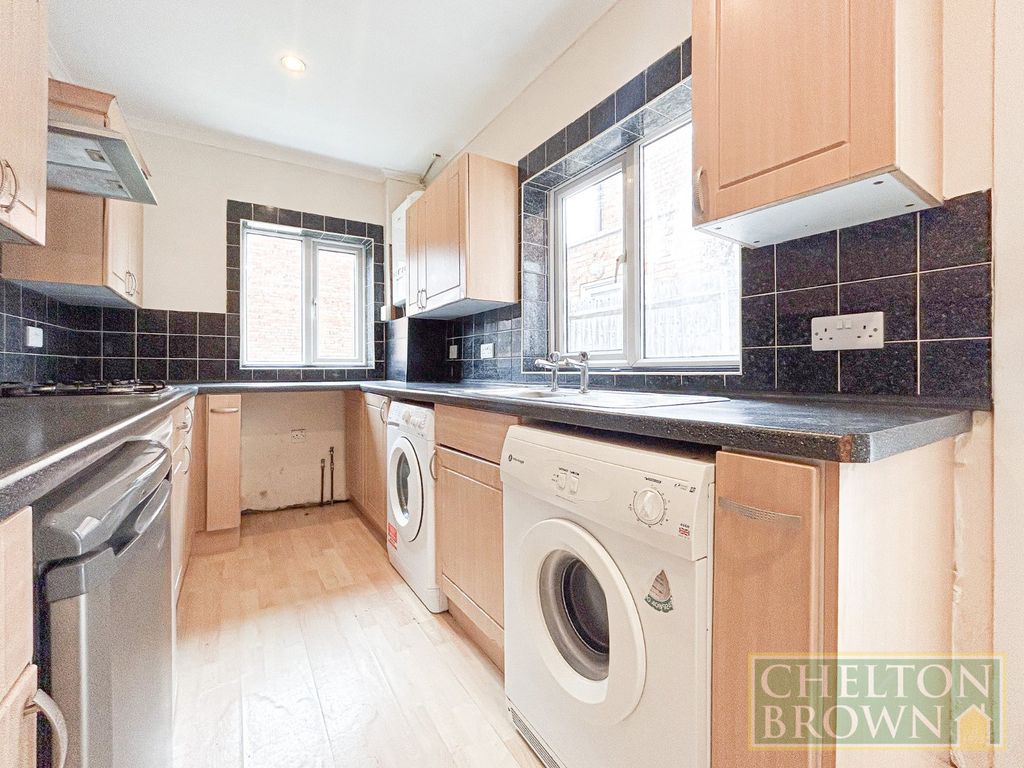 Property photo 2 of 29 Kitchen