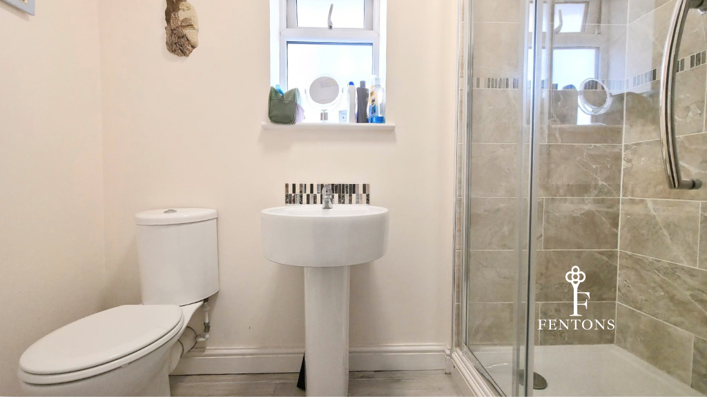 Property photo 3 of 5 Bathroom