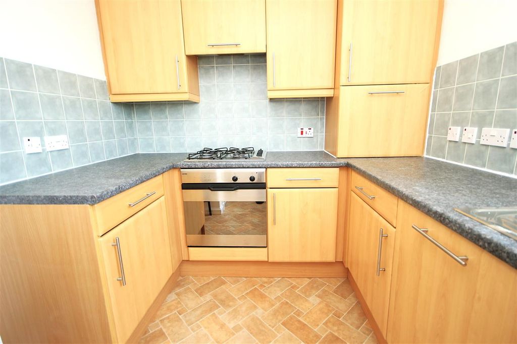 Property photo 3 of 11