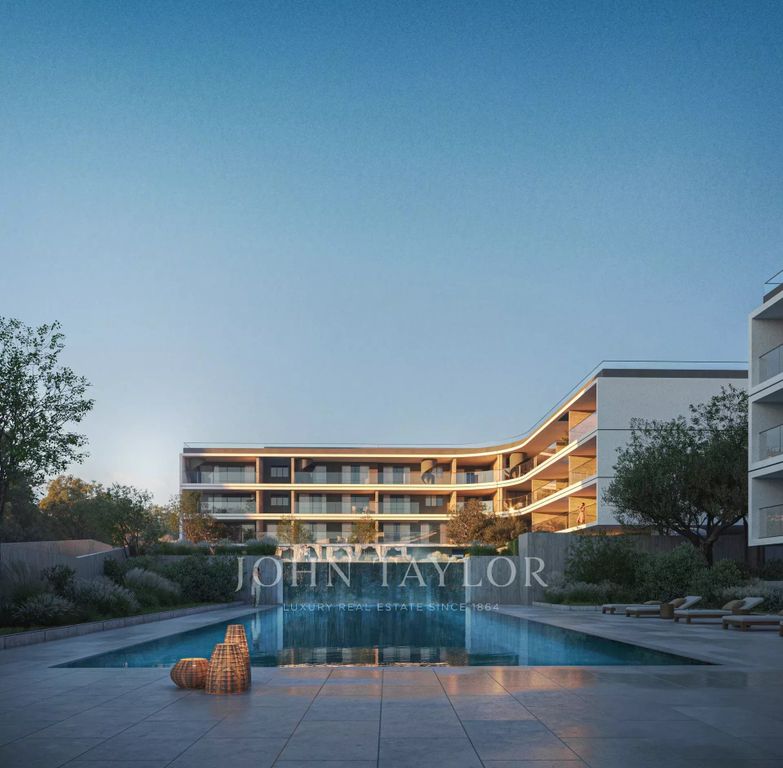 Property photo 3 of 32