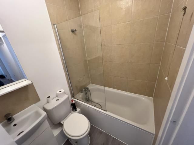 Property photo 3 of 6 Bathroom