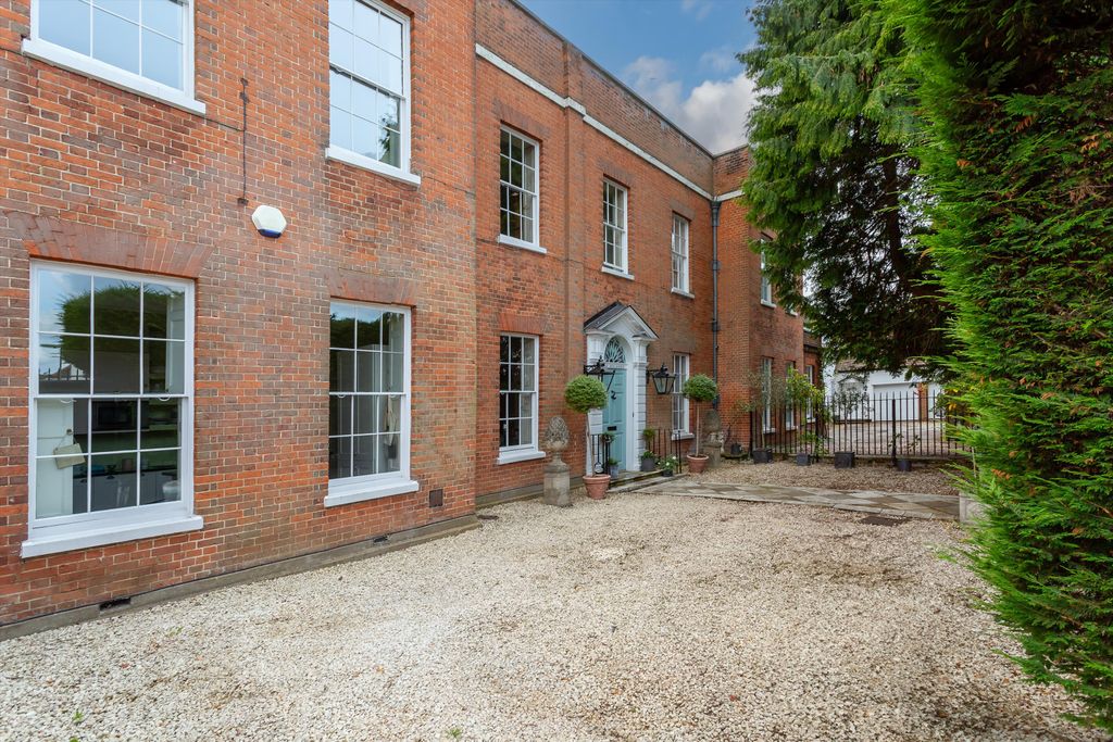Property photo 1 of 21 Image