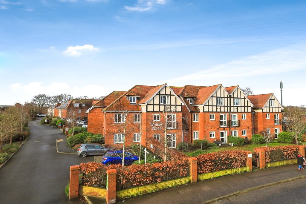 Property photo 3 of 16