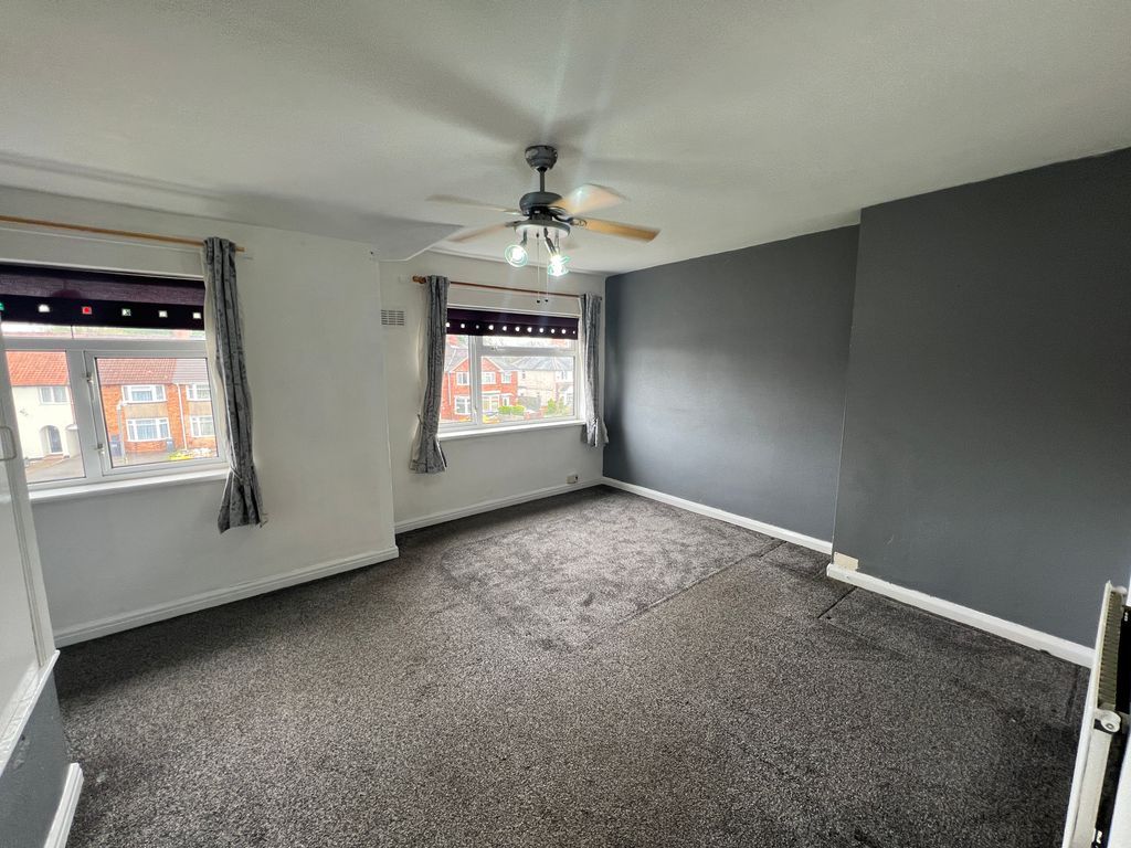 Property photo 1 of 13 Bedroom 1