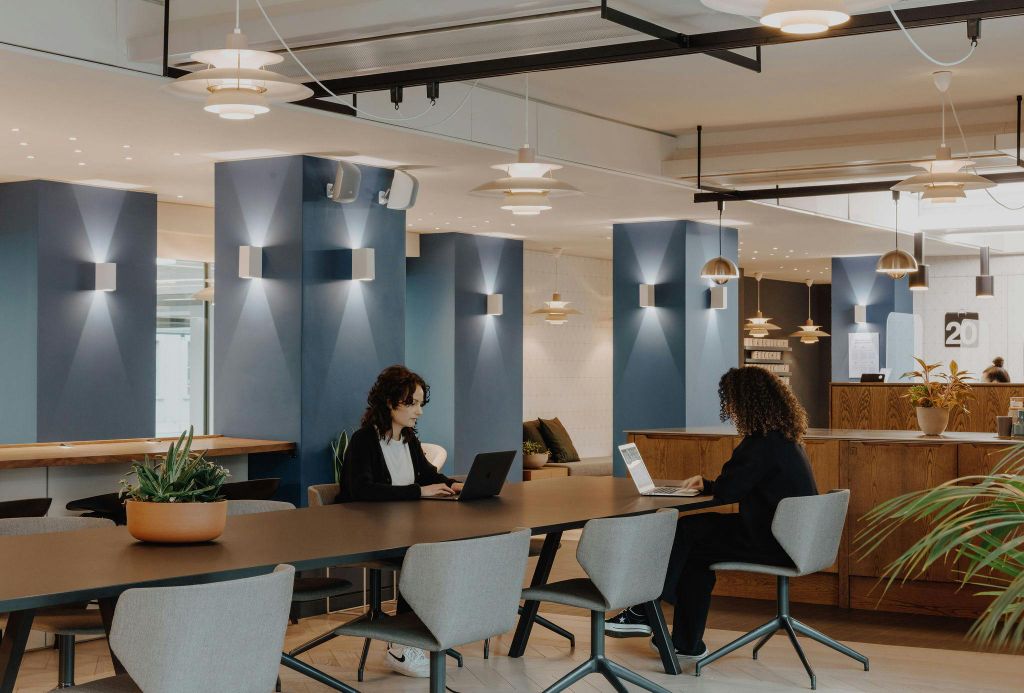 Property photo 1 of 5 Lounge.Jpg