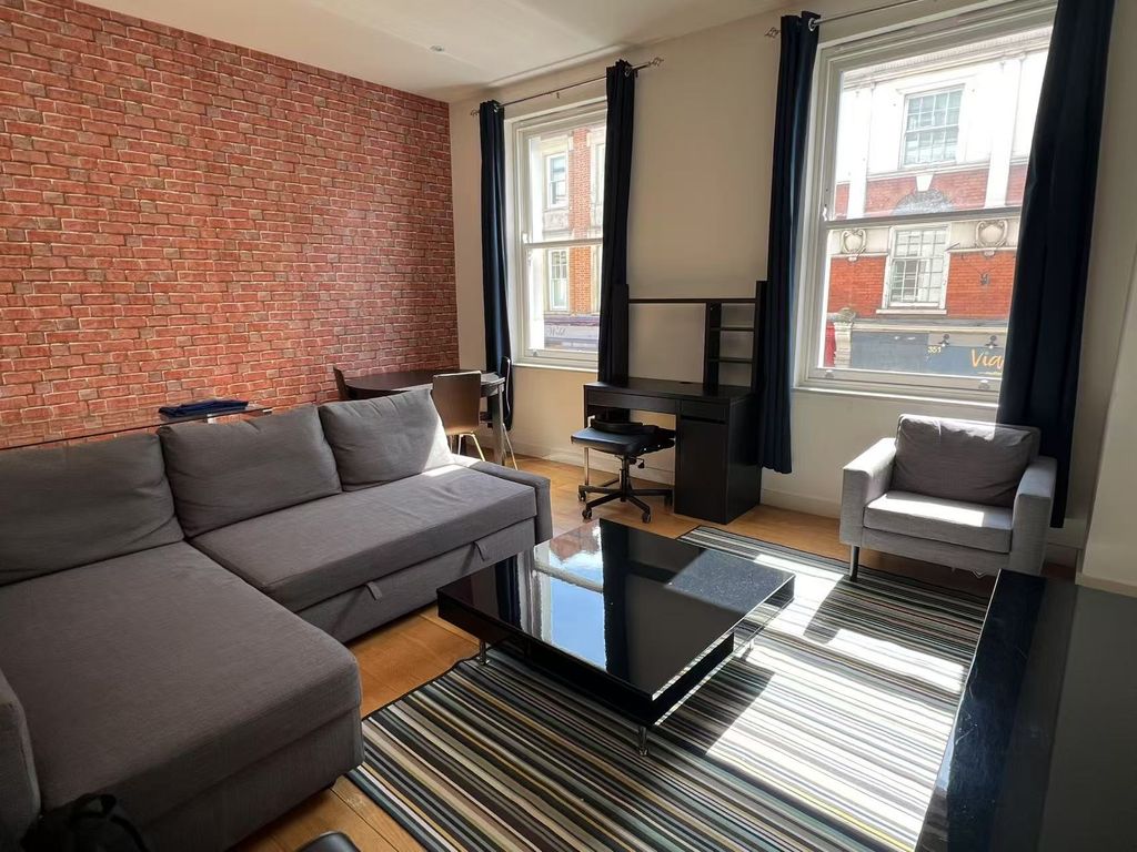 Property photo 2 of 22