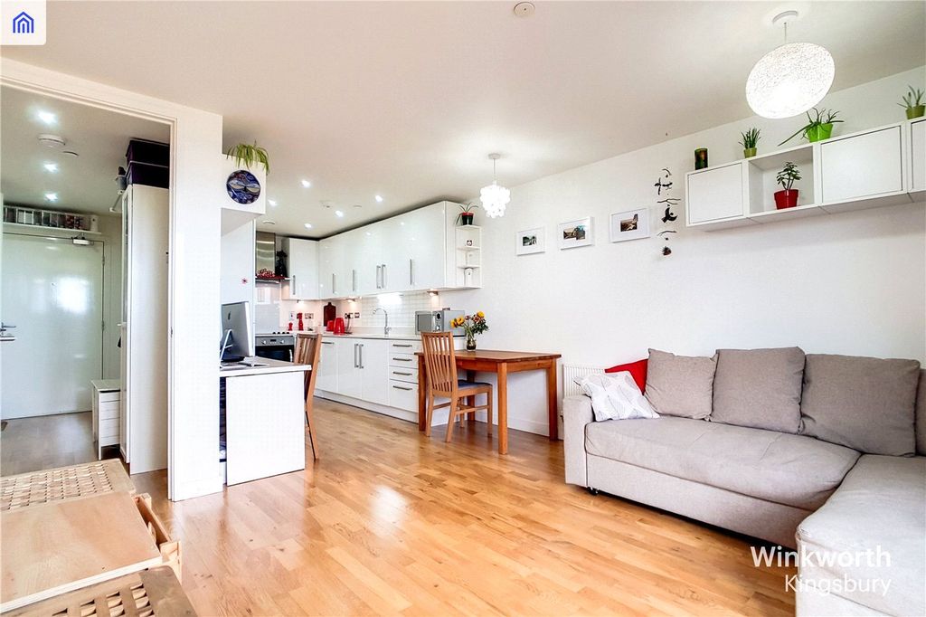 Property photo 1 of 12 Open Plan