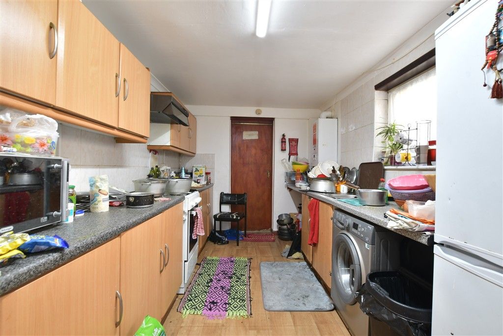 Property photo 2 of 11 Kitchen/ Breakfast Room