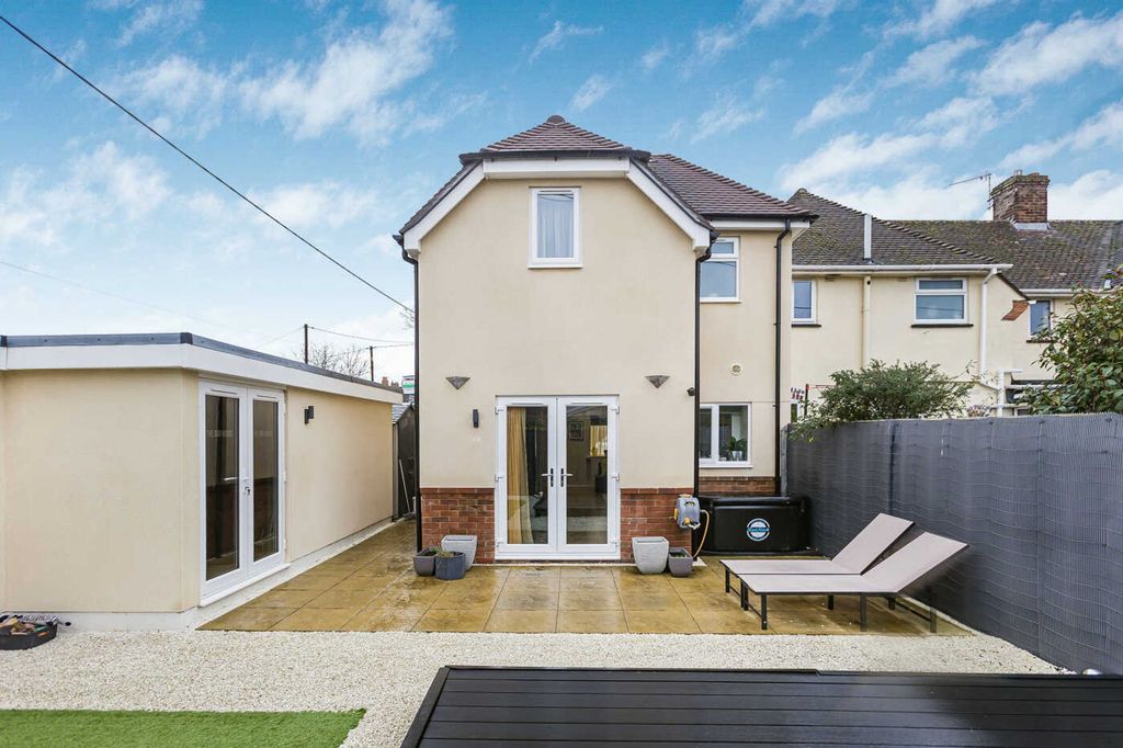 Property photo 1 of 22