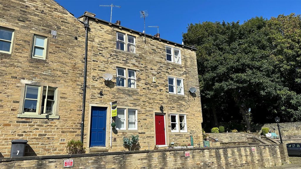 Property photo 1 of 11 4.Jpg