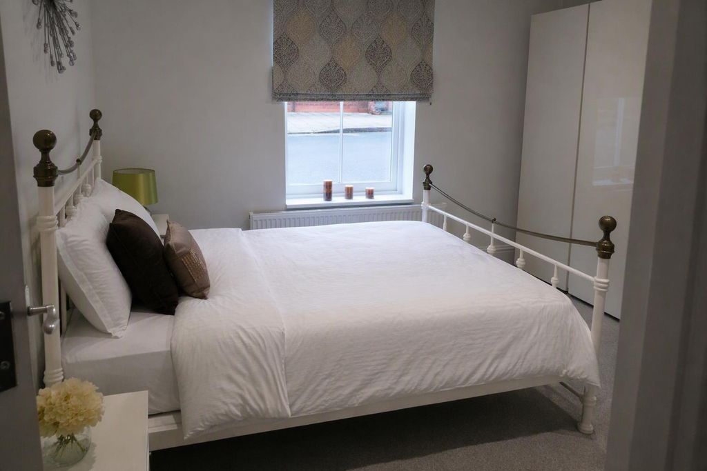Property photo 2 of 5 9A