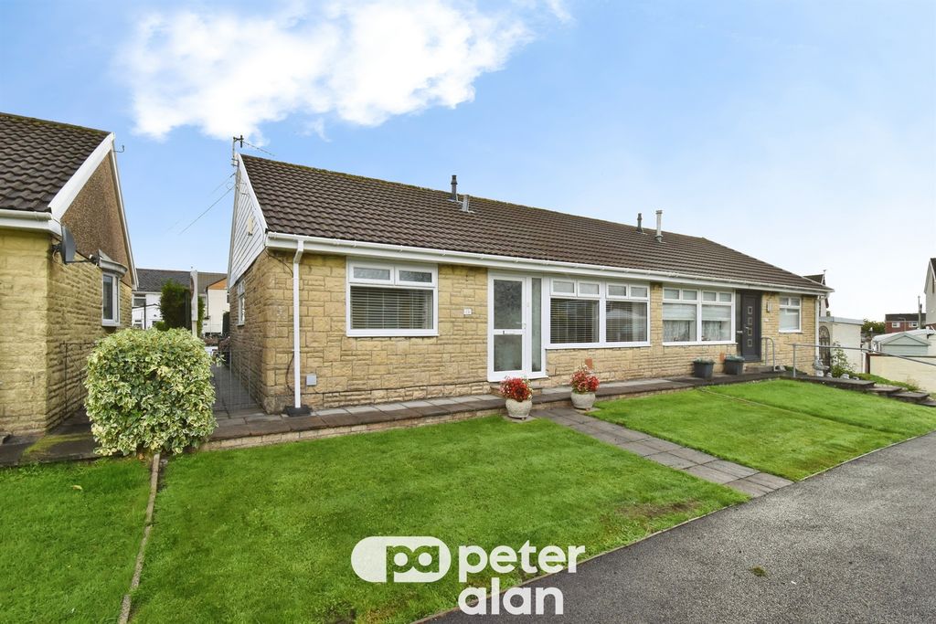 Property photo 1 of 25