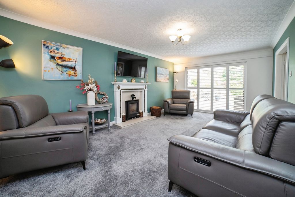 Property photo 3 of 20 Pbox-Img.Jpg