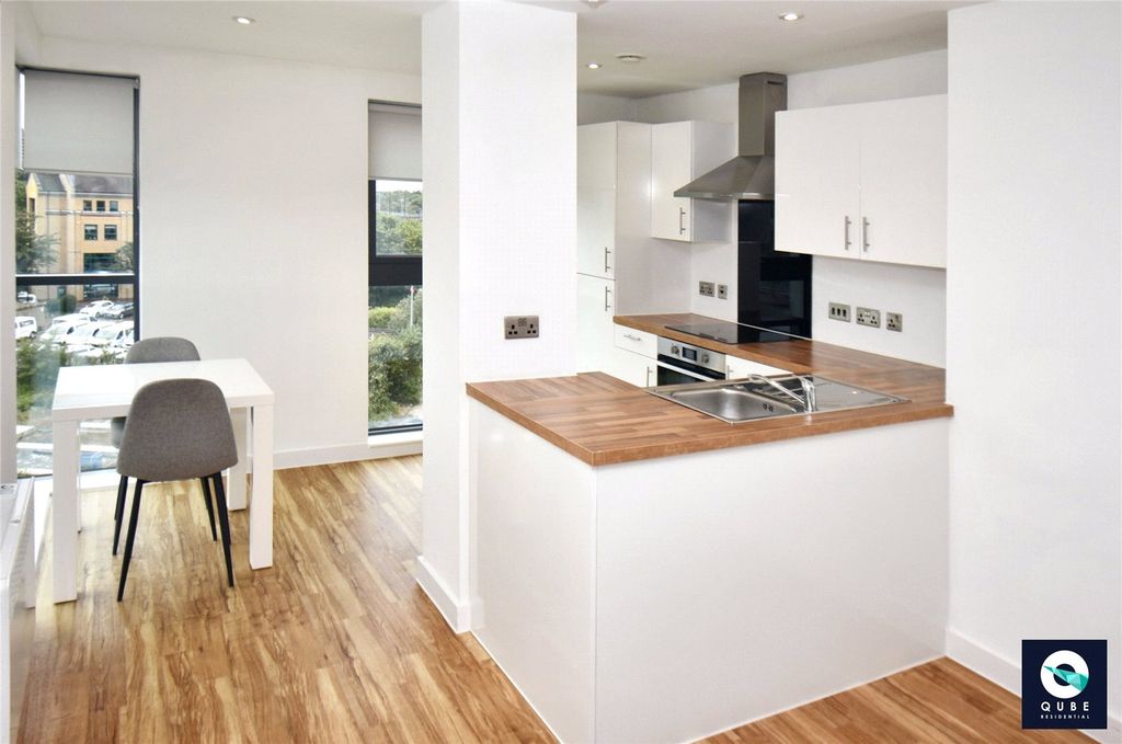 Property photo 3 of 10 Picture No. 06
