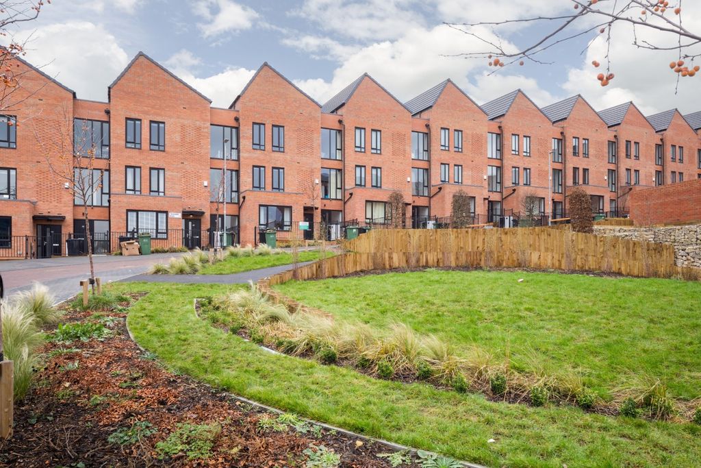 Property photo 1 of 15 Picture No. 23