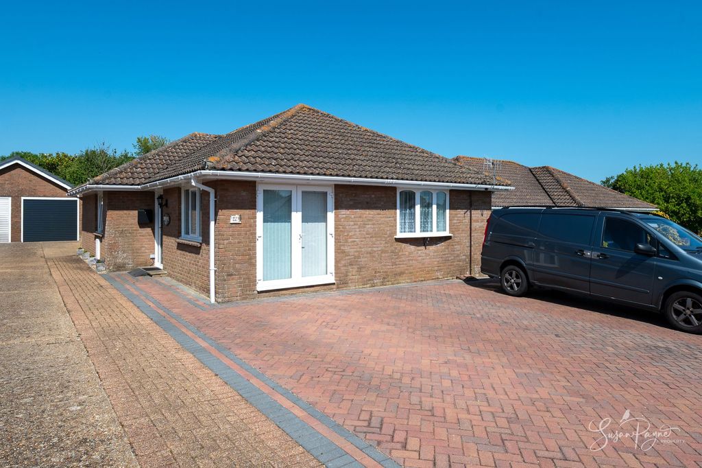 Property photo 1 of 31