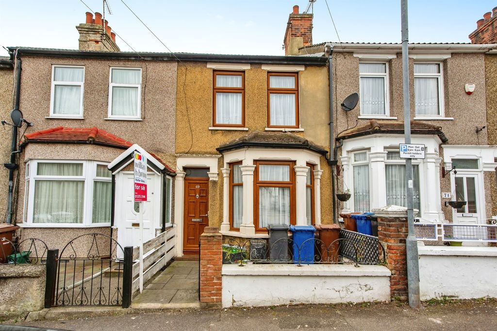 Property photo 1 of 15