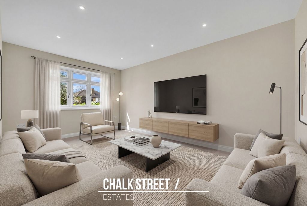 Property photo 3 of 35