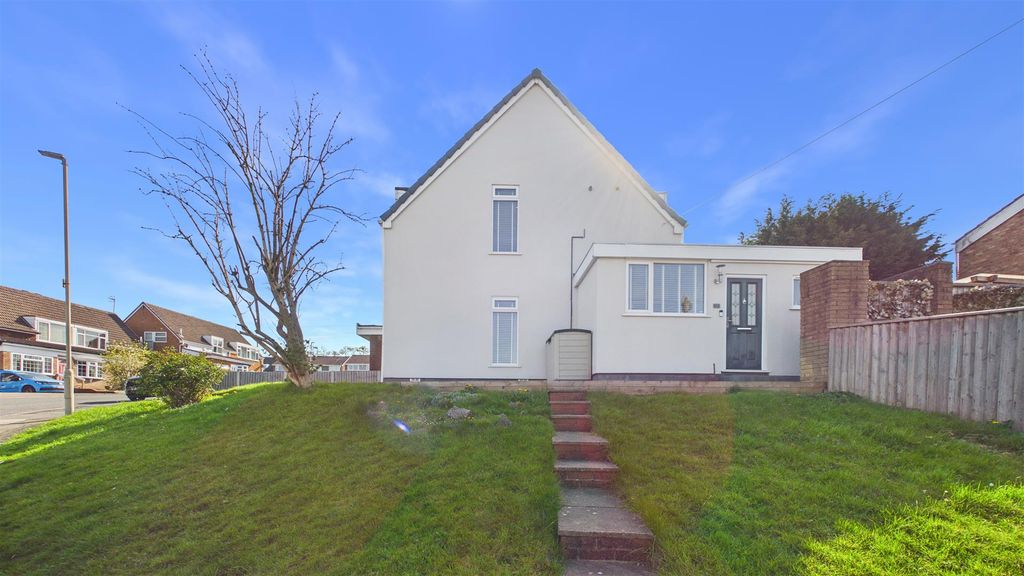 Property photo 3 of 26 Cam05101G0-Pr0148-Still036.Jpg