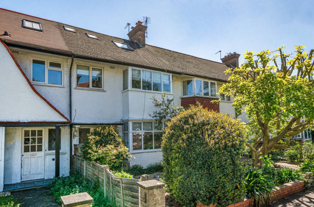 Property photo 1 of 18