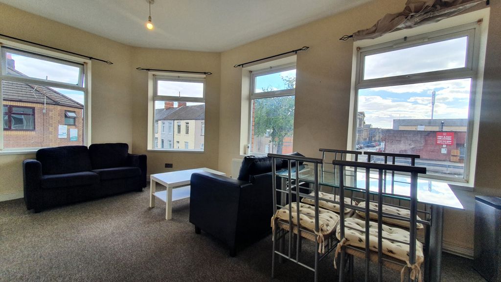 Property photo 3 of 12 Gallery