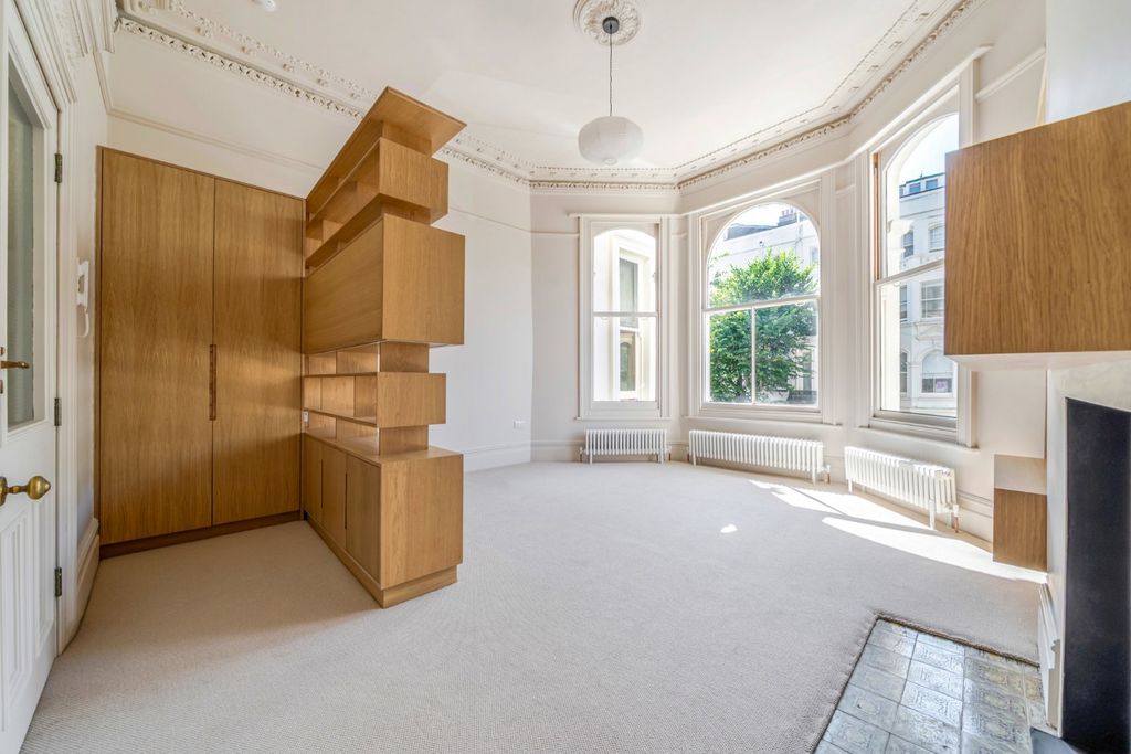 Property photo 2 of 16 Picture No. 92