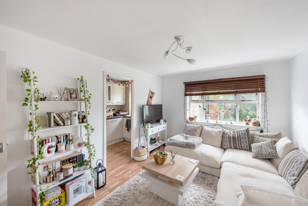 Property photo 1 of 5