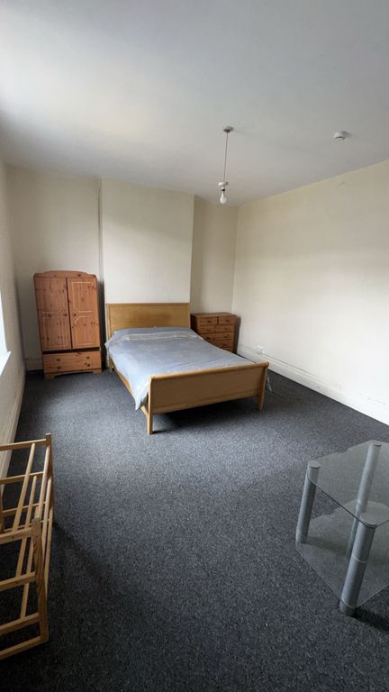 Property photo 1 of 4