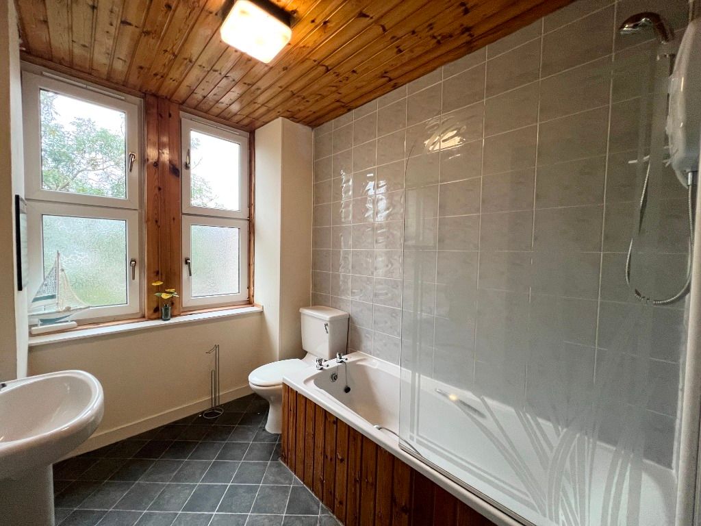 Property photo 3 of 7 Photo 3