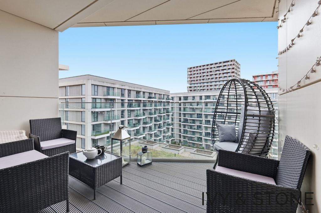 Property photo 2 of 16 4946421