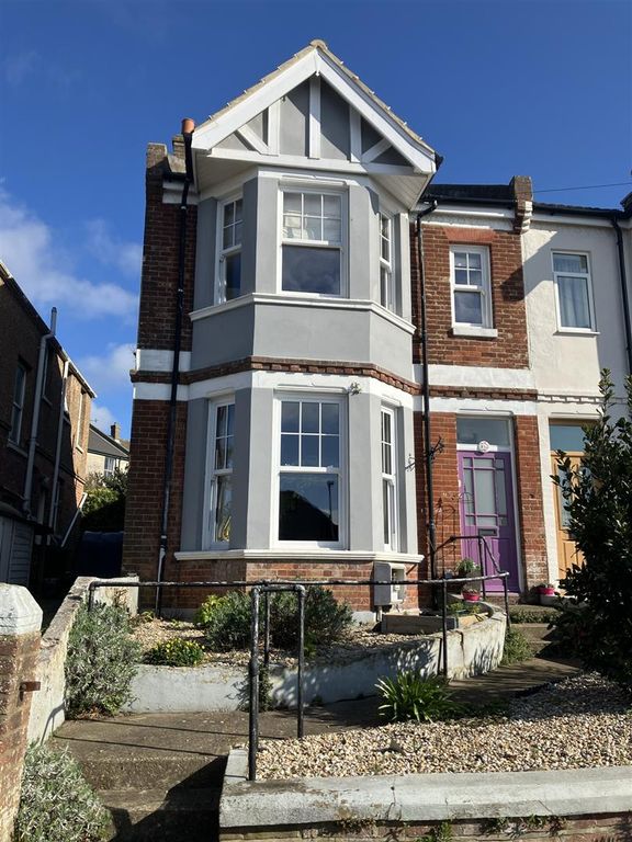 Property photo 1 of 32 Image.Png