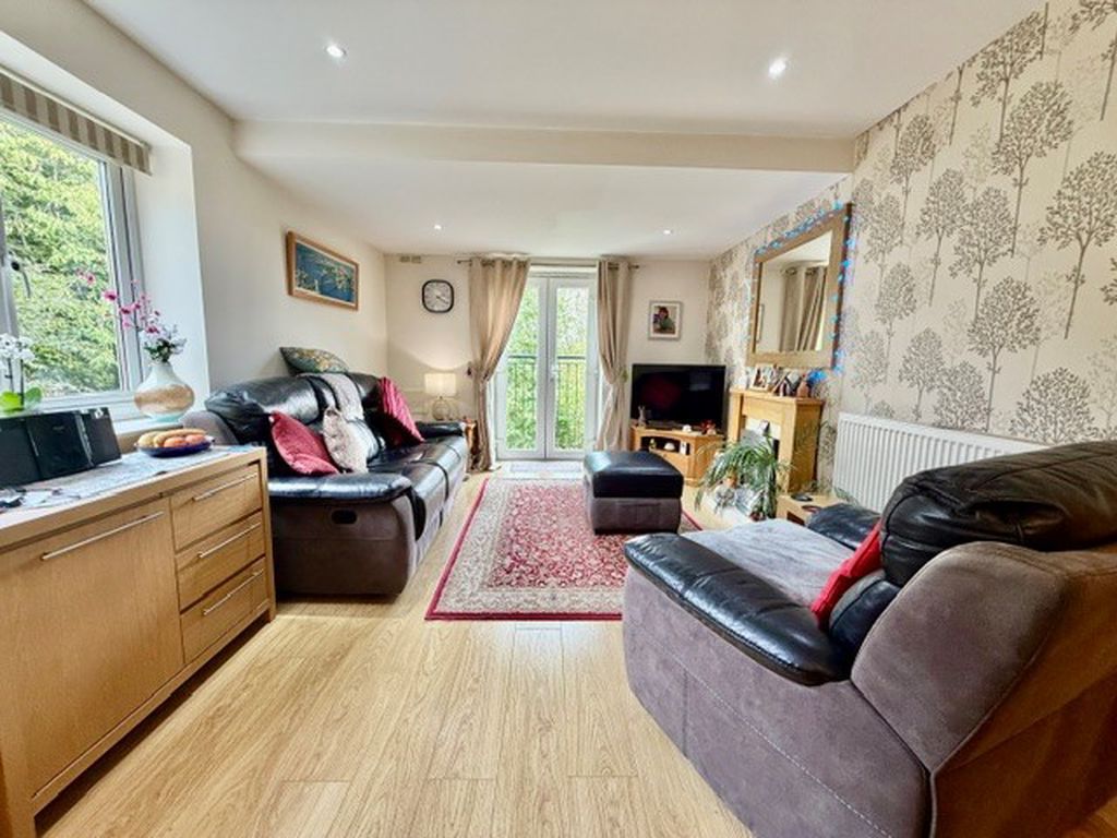 Property photo 3 of 13 Photo 4