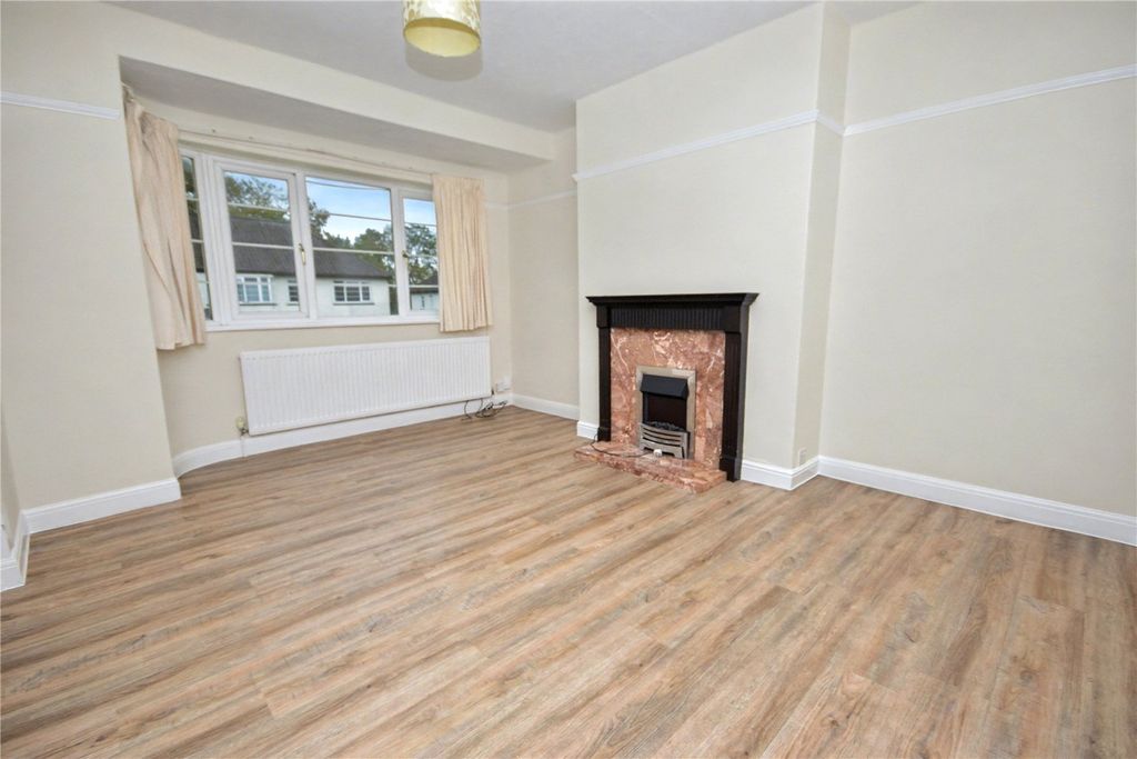 Property photo 2 of 9 Picture No. 04