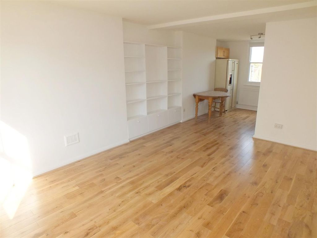 Property photo 2 of 9 Recep To Kitchen.Jpg