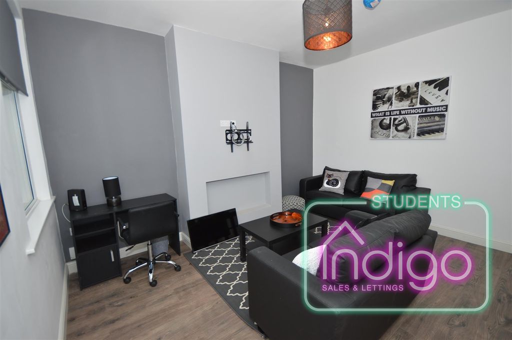 Property photo 1 of 10 Dsc_0568 (1).Jpg