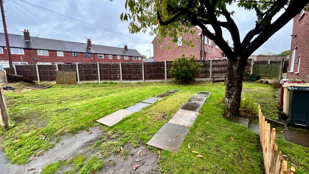 Property photo 2 of 17