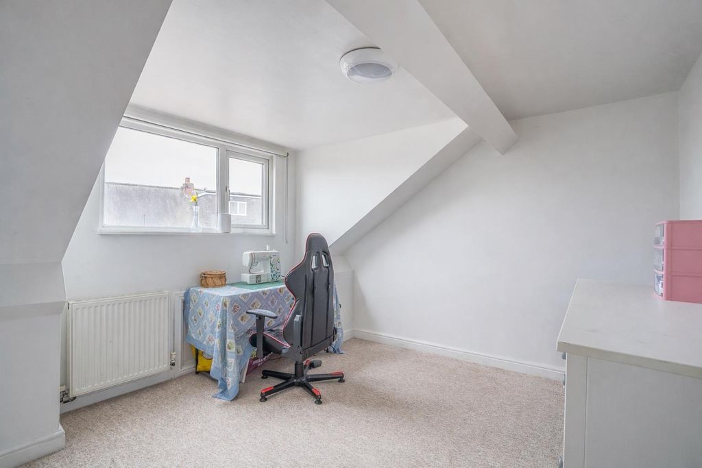Additional image 5 of 2 bed flat for saleMillfield Lane, York YO10